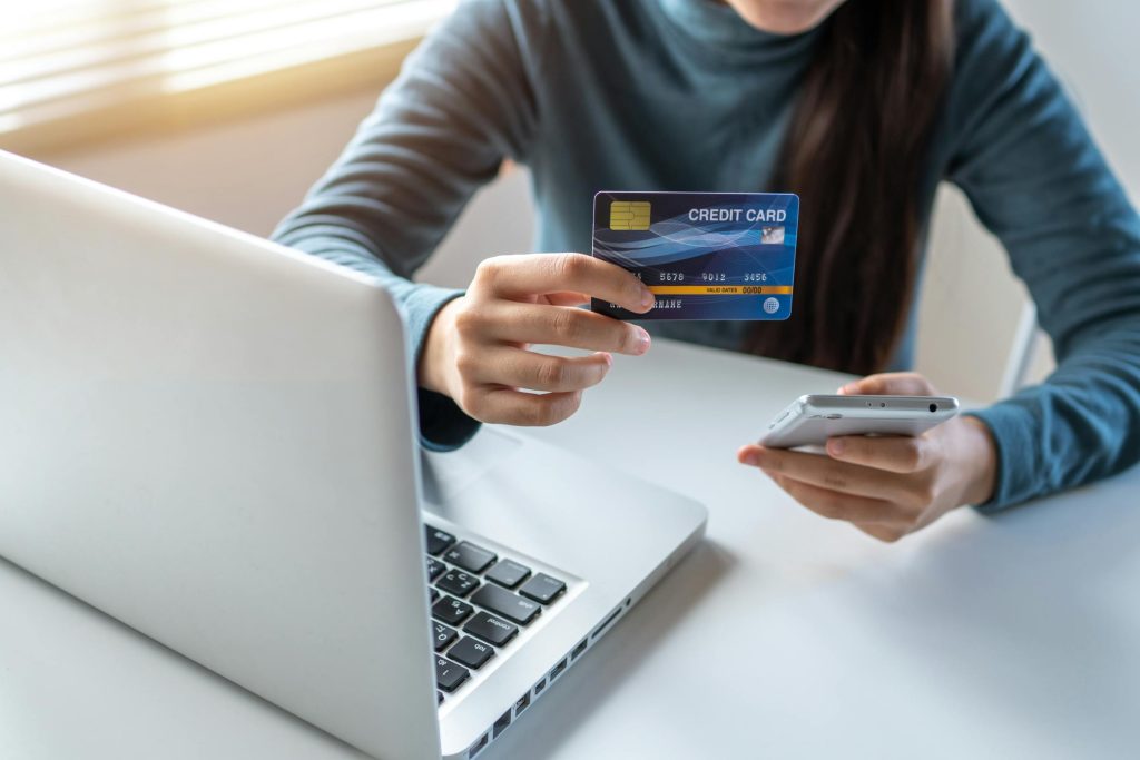 Innovative Banking Solutions: How Wise and Revolut are Changing the Credit Card Game in Moldova - Empresas de cartão de crédito na Moldávia