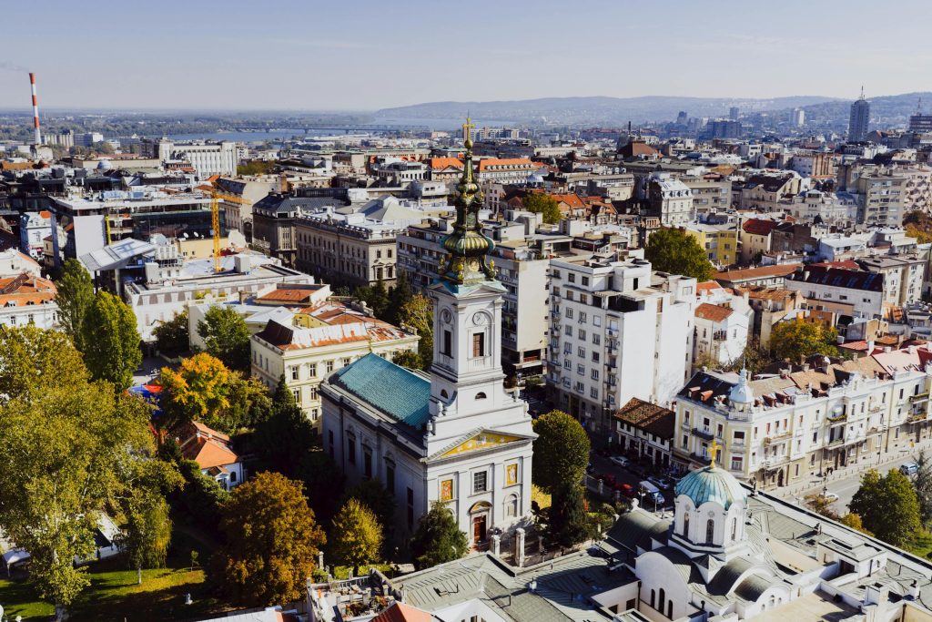 Navigating the Serbian Loan Landscape: A Comprehensive Review of Raiffeisen, Banca Intesa, and More - Empresas de empréstimo na Sérvia