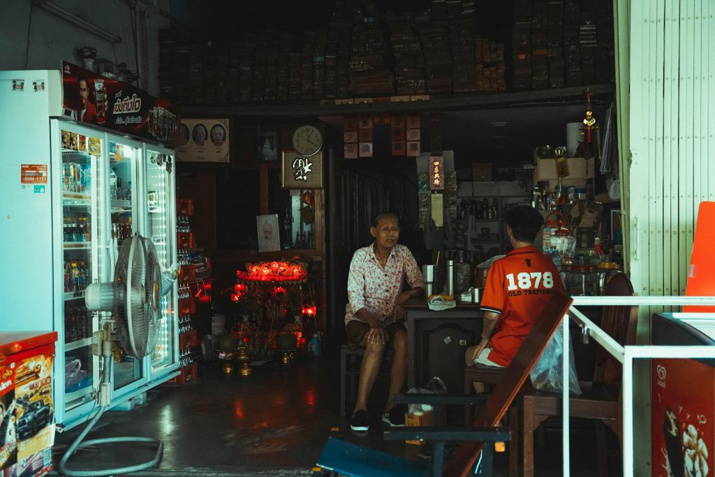 Unlocking Career Potential in Thailands Thriving Economy: Opportunities with Airports of Thailand and Central Retail Corporation - Melhores oportunidades de emprego na Tailândia