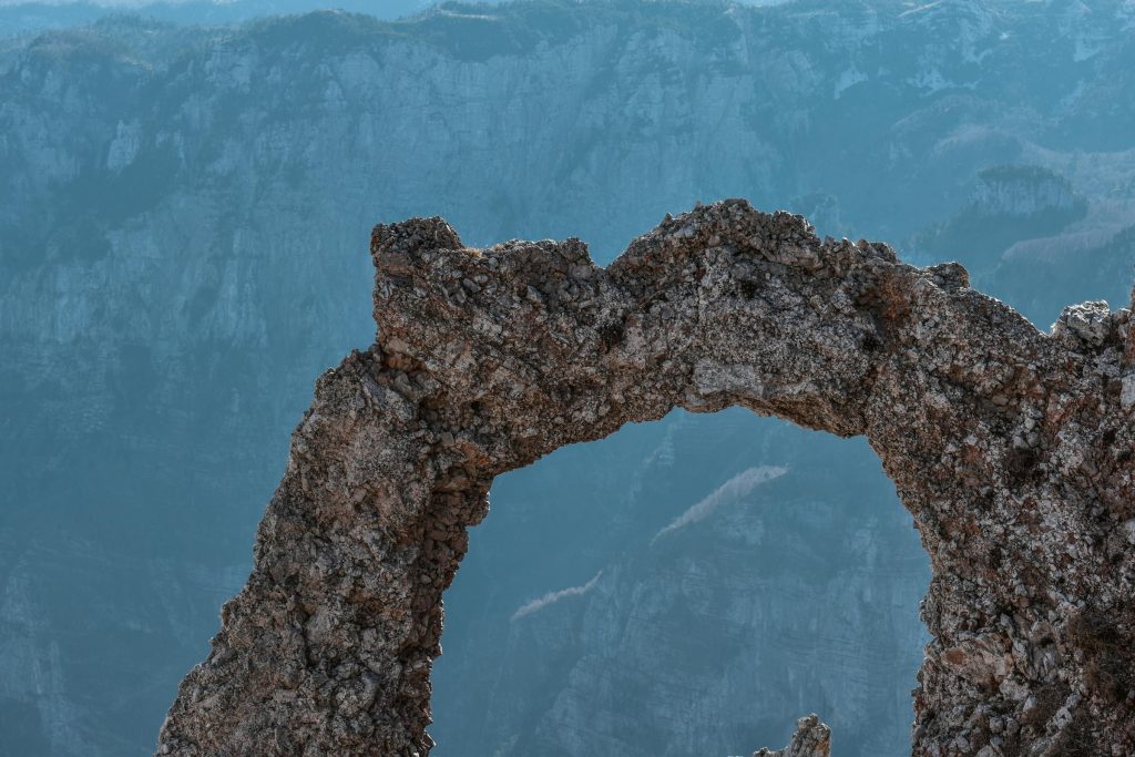 Unlocking Career Potential: Top Employers in Bosnia and Herzegovina for 2023 - Melhores oportunidades de emprego na Bósnia e Herzegovina