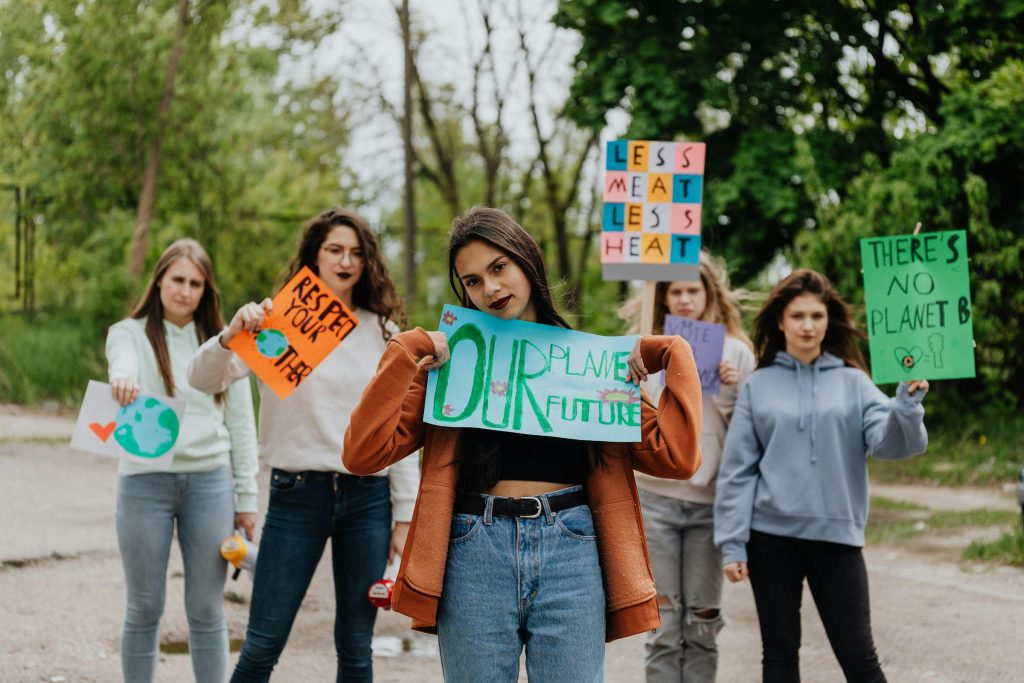 Future-Forward Careers: Why Major French Firms like Renault Group and Sanofi Are Your Best Bet for Employment - Melhores oportunidades de emprego na França