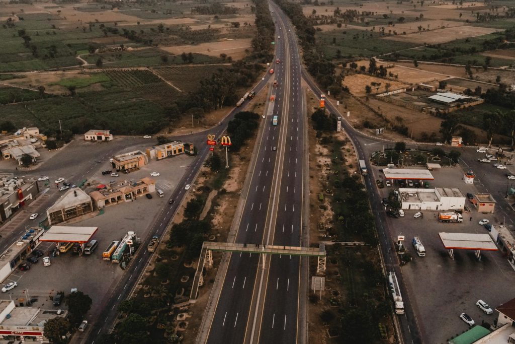 Unlocking High-Paying Opportunities: How to Land Jobs at Major Brands like McDonald’s, KFC, and More - Como conseguir emprego em grandes empresas que pagam salários acima da média